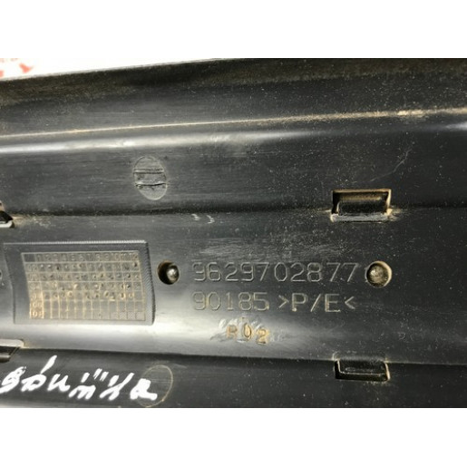 Накладка двери боковой левой Citroen Berlingo 2003-2008 9629702877